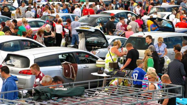 Image of a car boot sales. How to make the most of a car boot sale