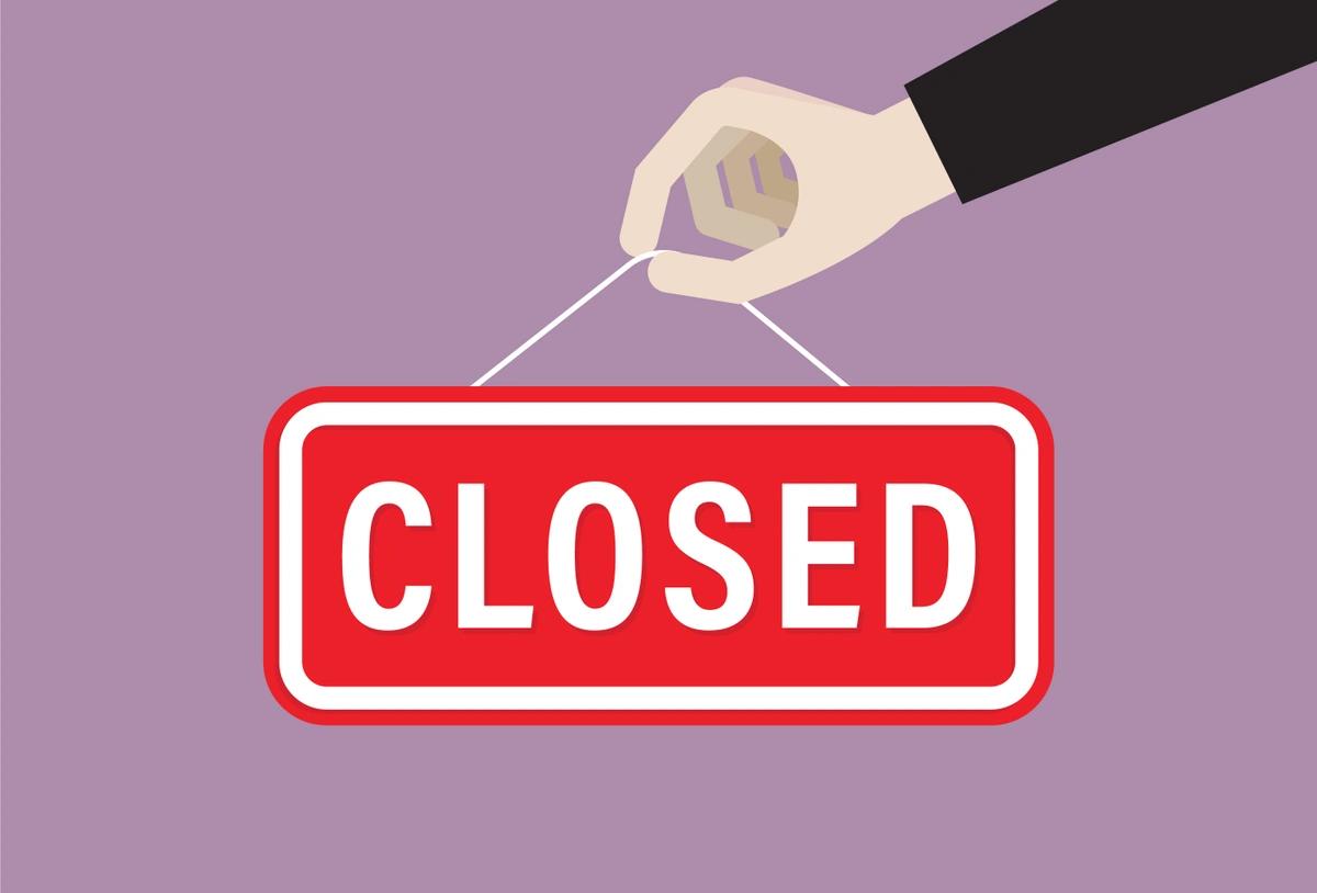 Lloyds to close 136 branches
